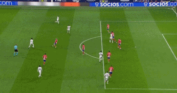 亚伦·贾吉单季击出 62 支本垒打，正式打破罗杰·马里斯保持的美联单季纪录